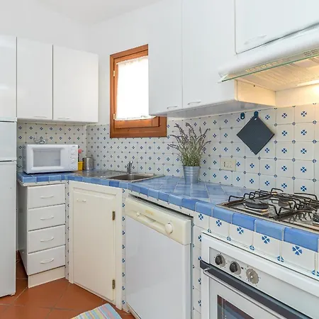 Appartamento Erica Piano Terra & Erica Primo Piano Golfo Aranci